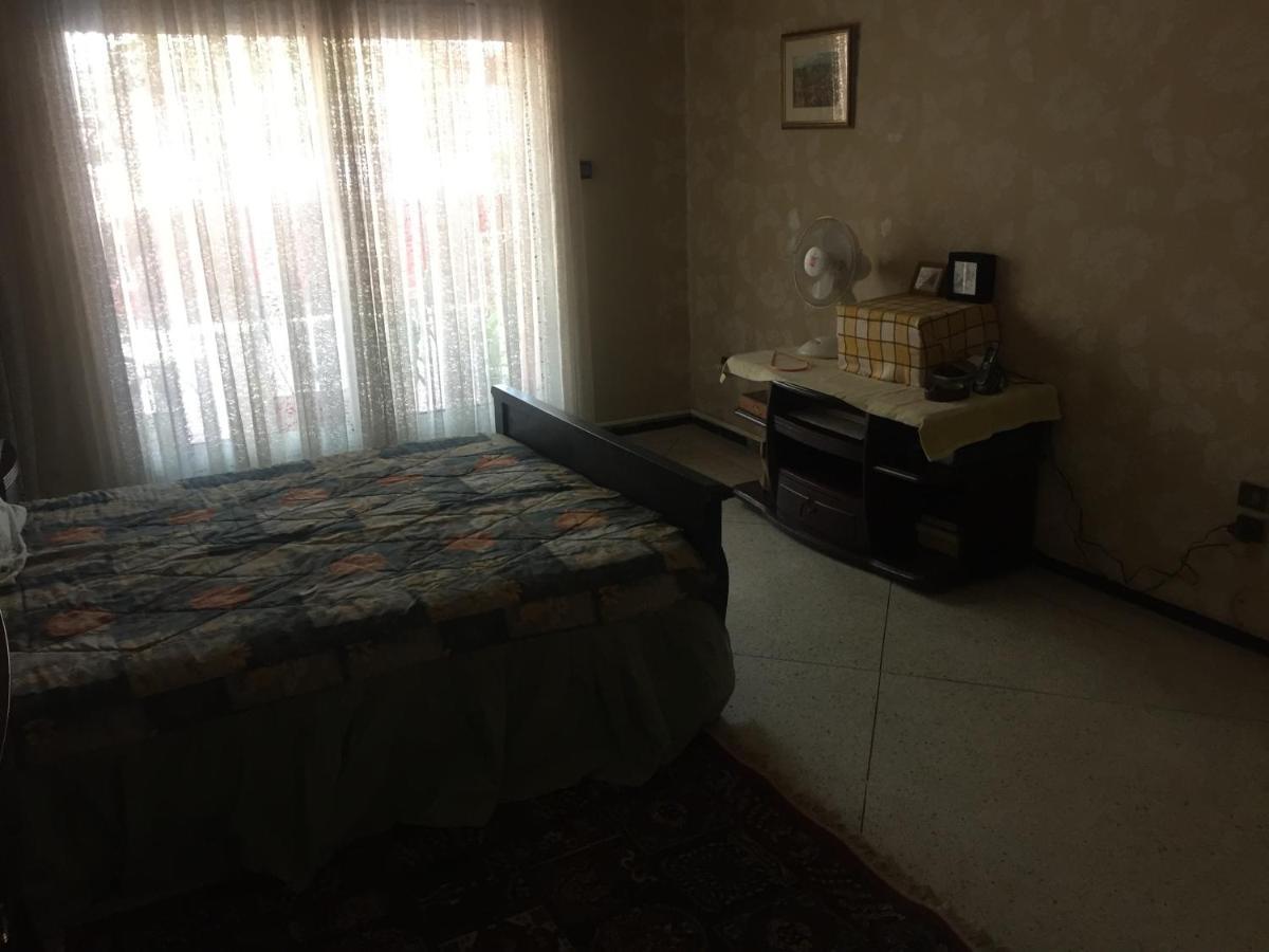 Room In Guest Room - Property Located In A Quiet Area Close To The Train Station And Town 카사블랑카 외부 사진
